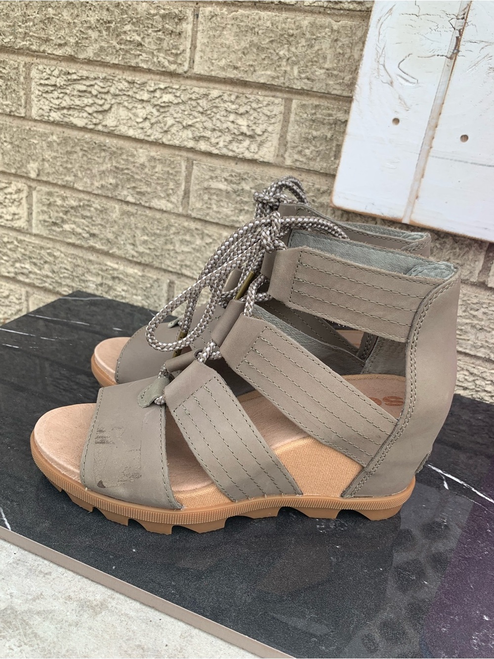 SOREL Joanie II Leather Wedge Sandals size 7 - Picture 8 of 8